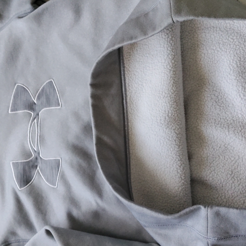 Sweater - Picture 3 of 3